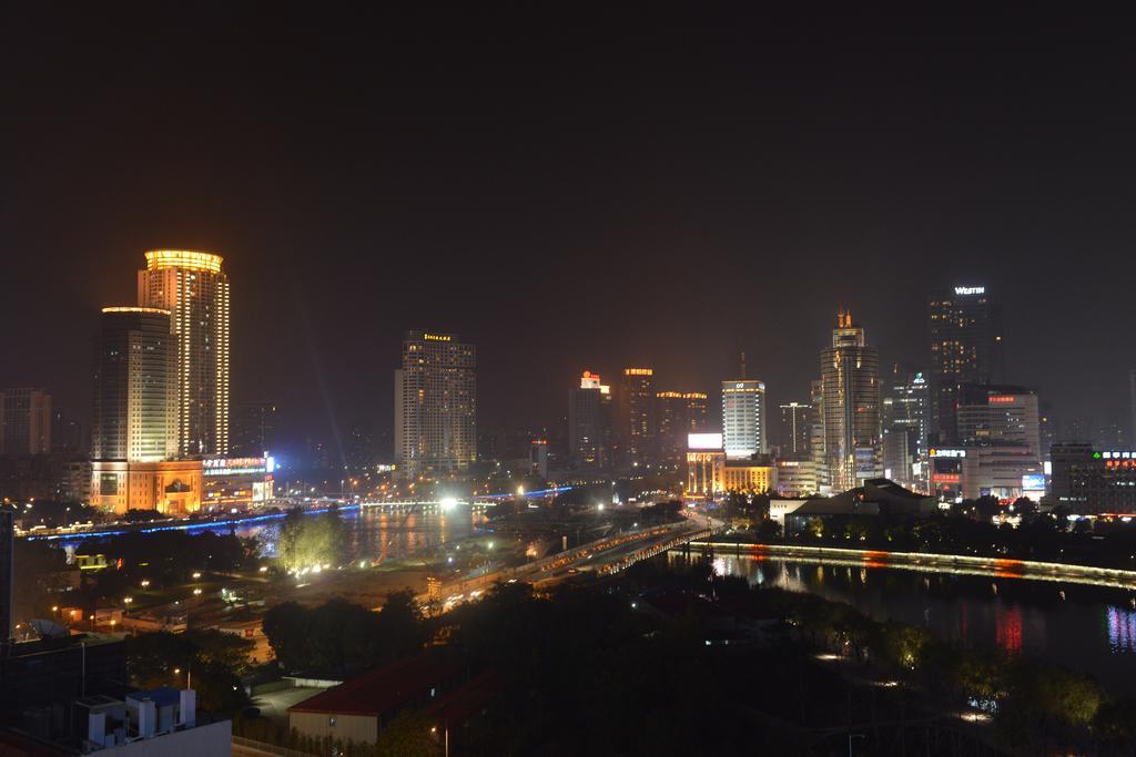 Yitel Ningbo Old Bund Hotel Bagian luar foto