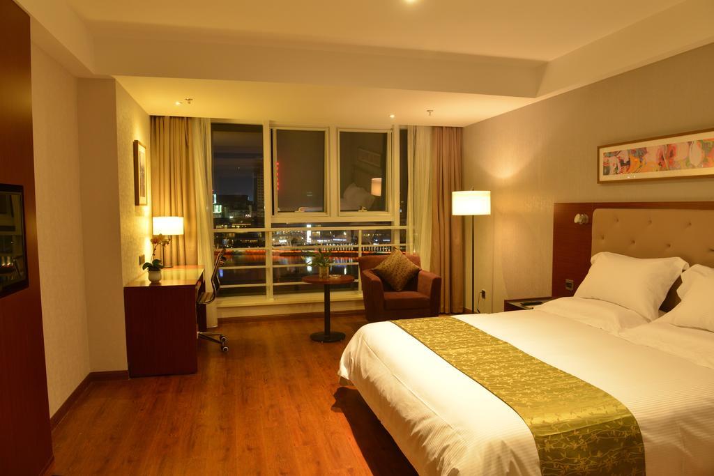 Yitel Ningbo Old Bund Hotel Ruang foto
