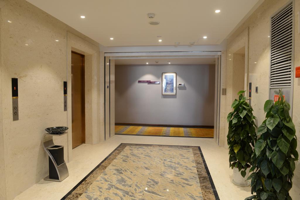 Yitel Ningbo Old Bund Hotel Bagian luar foto